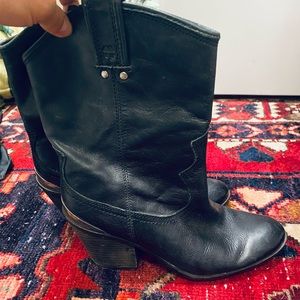 Lucky Brand leather cowgirl boot
